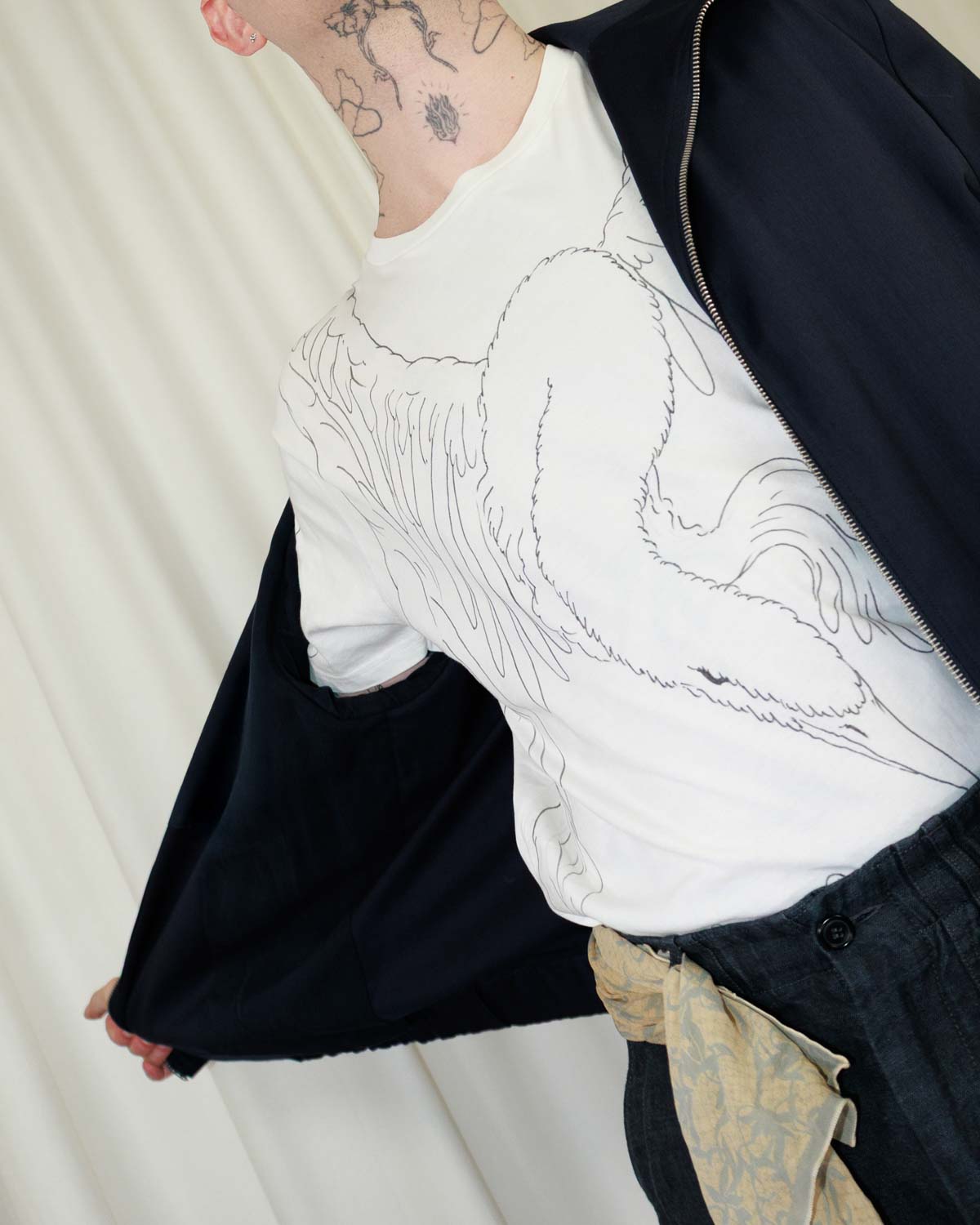 Black Swan Tee - Image 5