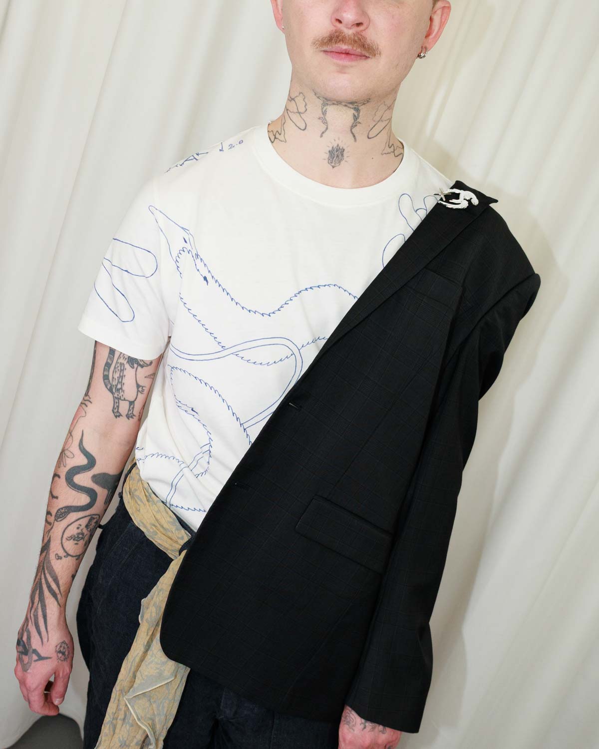 Blue Swan Tee - Image 5