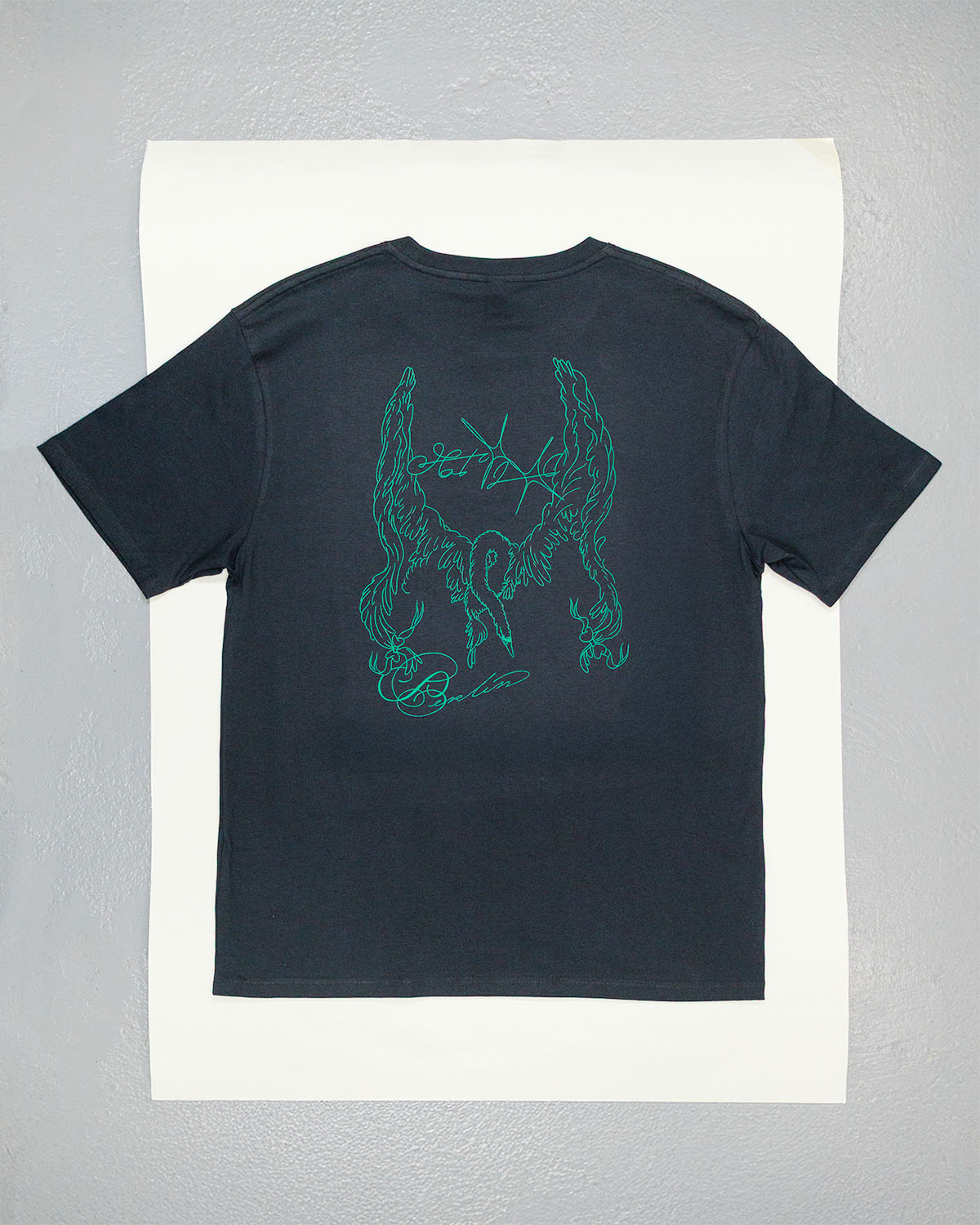 Berlin Swan T-Shirt Black - Image 5