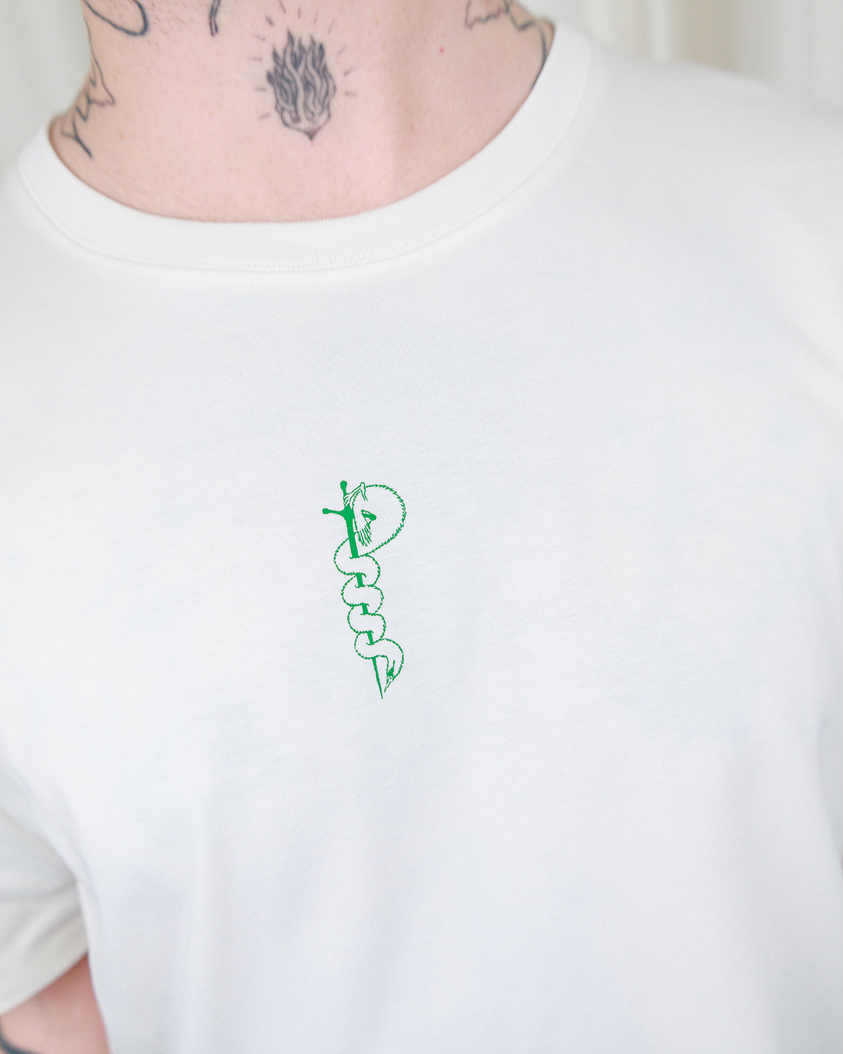 Berlin Swan T-Shirt White - Image 5